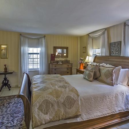 Henniker Colby Hill Inn מראה חיצוני תמונה