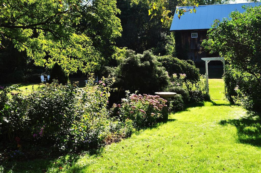 Henniker Colby Hill Inn מראה חיצוני תמונה